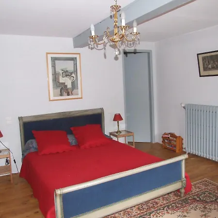 D'hotes Ferme De Gayri 住宿加早餐酒店